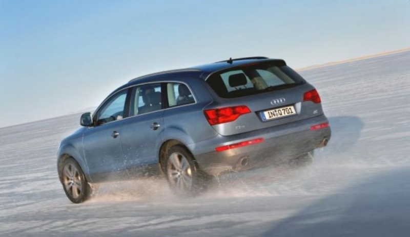 Automobil SUV Audi Q7