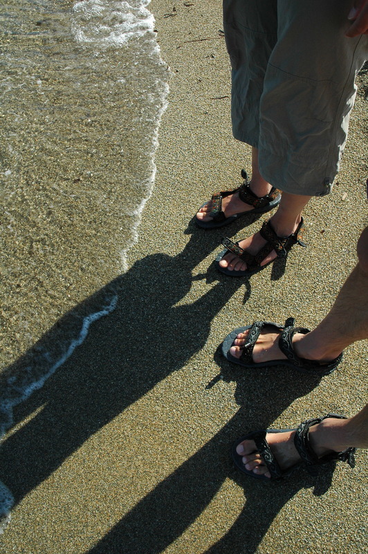 nohy v sandálech