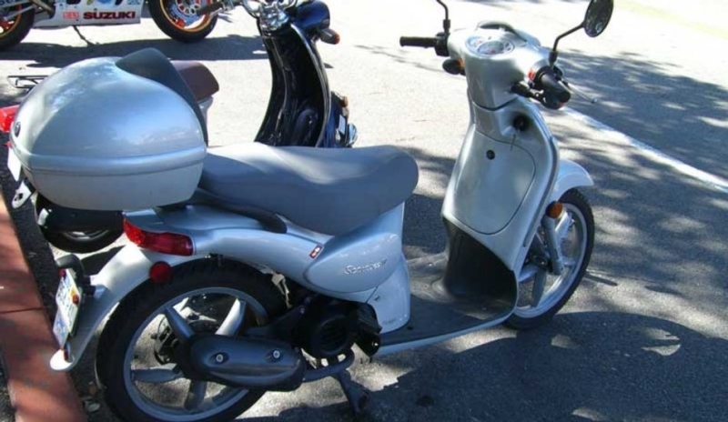 Skútr Aprilia Scarabeo 2003