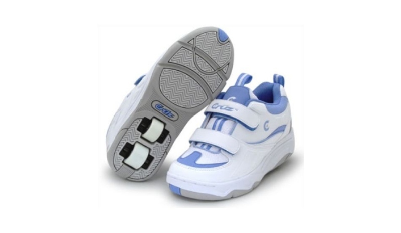 Snímek páru bot Heelys