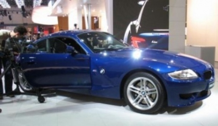 BMW Z4 M Coupé a jeho prezentace na autosalonu