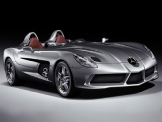 Mercedes SLR Stirling Moss Mercedes SLR Stirling Moss a jeho boční pohled