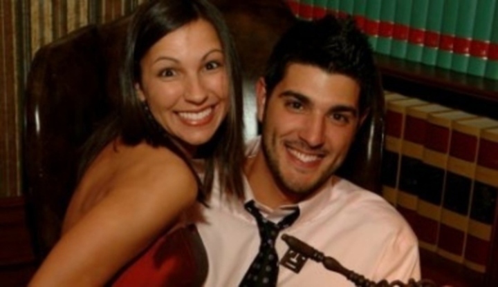 Muži versus ženy - jak udělat dojem? Fotografie úsměvného páru