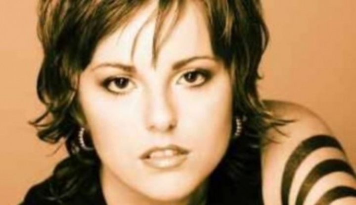 Peha radí: Spomal! Černobílá fotografie slovenské zpěvačky Kataríny Knechtové