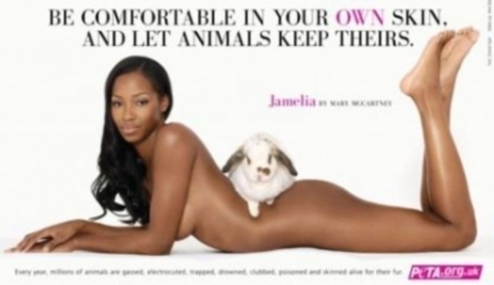 Jamelia - nahá v boji za práva zvířat Zpěvačka Jamelia při své reklamní propagaci