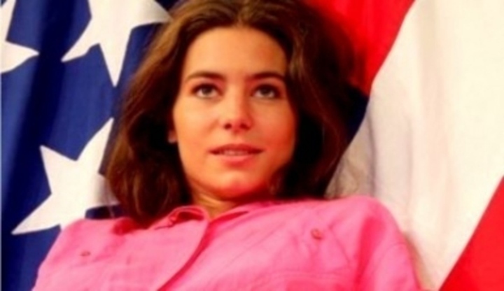 Krásná ošklivka Katka Herečka Kateřina Janečková zachycena při reklamním focení