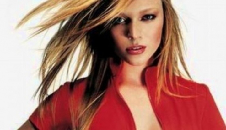 Sexy Ester Geislerová Herečka Ester Geislerová při svém reklamním focení