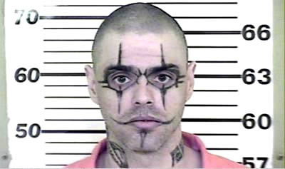 Extrémní tetování obličeje a krku