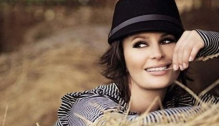 Herečka Jitka Čvančarová při svém reklamním focení