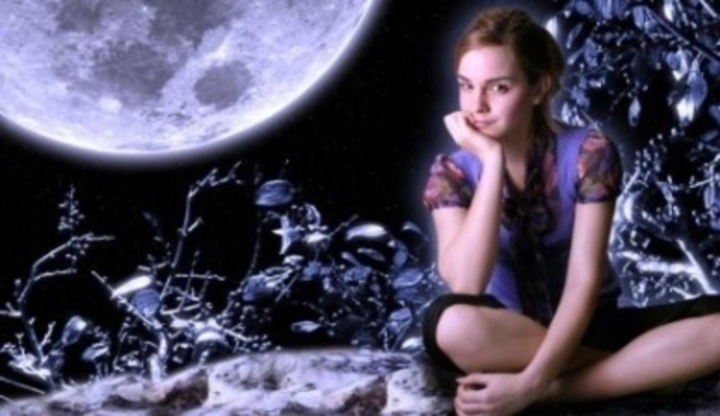 Tajemná Emma Watson Anglická herečka Emma Watson při svém reklamním focení