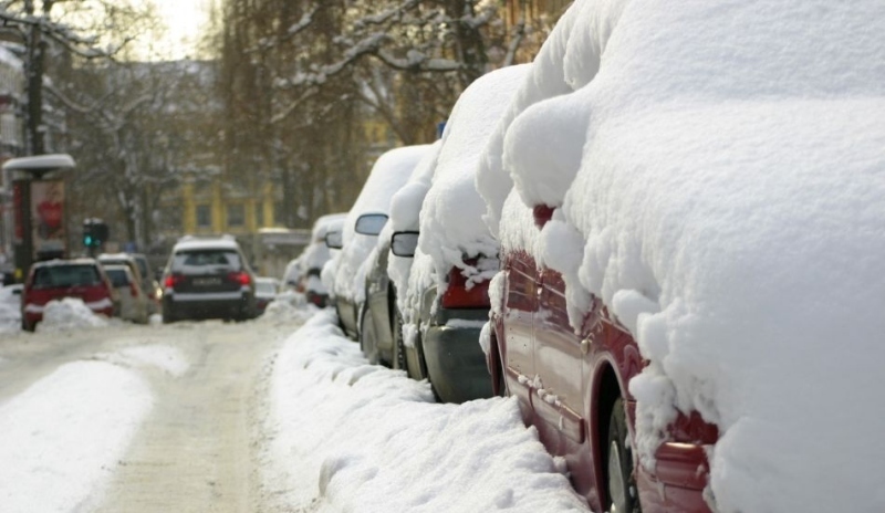 Se zimními pneumatikami se snadněji vyjíždí i při obyčejném parkování