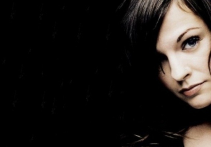 Sexy Marta Jandová Česká zpěvačka Marta Jandová na fotografii z kapely Die Happy