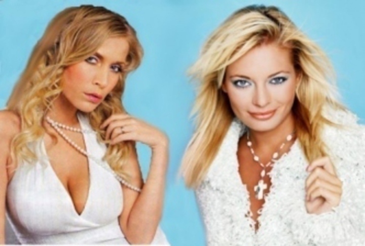 Fotografie českých televizních moderátorek Michaely Ochotské a Lucie Borhyové