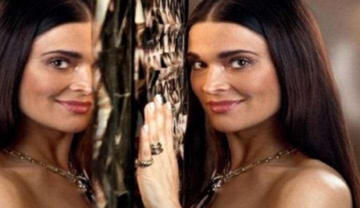 Česká herečka Mahulena Bočanová na své propagační fotografii