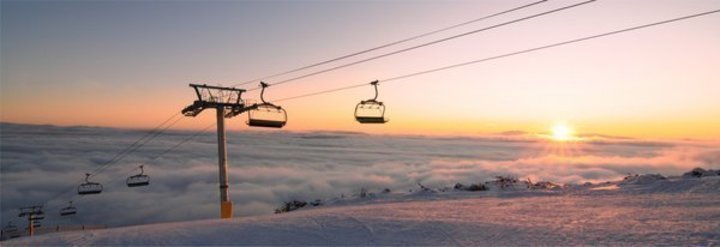 Vysoké Tatry - lyžování i v extrému Fotografie zachycují lanovku v provozu