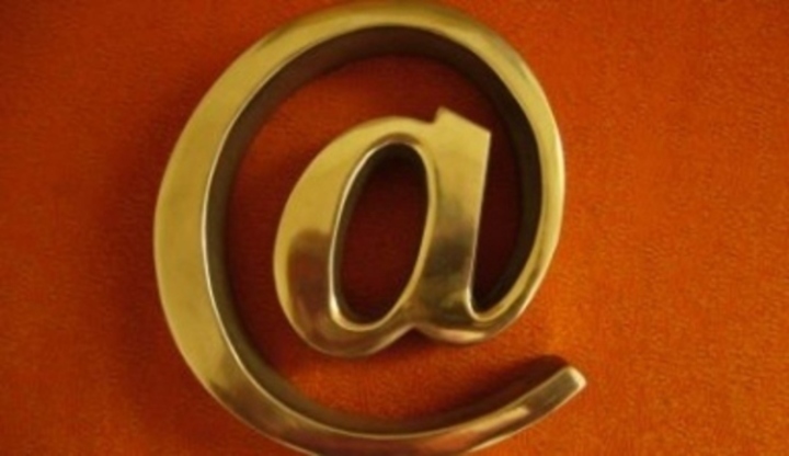 zavináč, internet, @