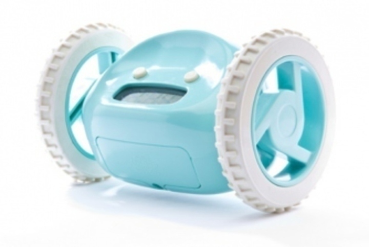 Fotografie dvoukoláku Clocky v modrém provedení