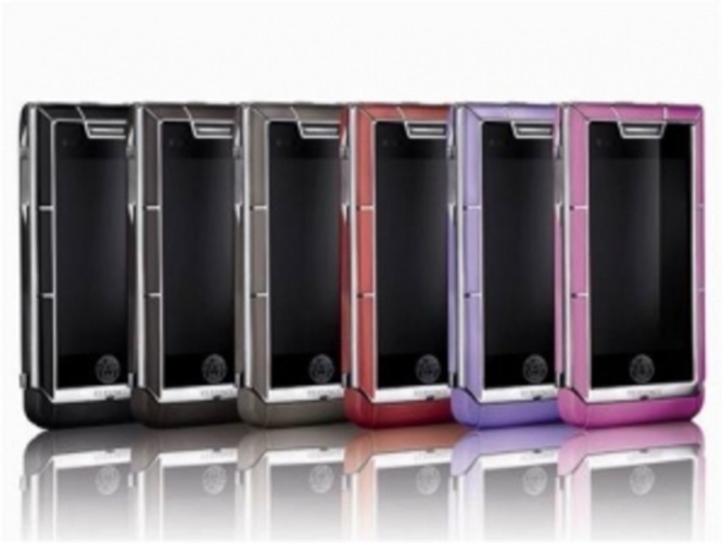 Versace Unique – exkluzivní prvotina od módní značky Versace Mobilní telefon značky Versace Unique