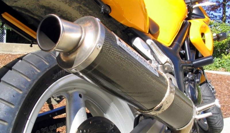 Fotografie zobrazující výfuk