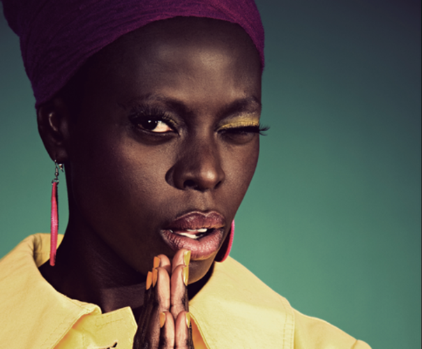 Fotografie zpěvačky Jaqee