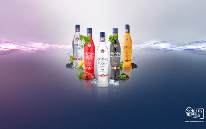 Soutěž o prémiovou vodku Nicolaus  láhve Nicolaus vodky