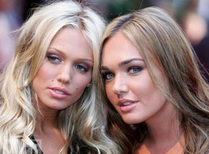 Tamara a Petra Ecclestone – krásné, bohaté a zlobivé Ženy zachyceny při společné fotografii
