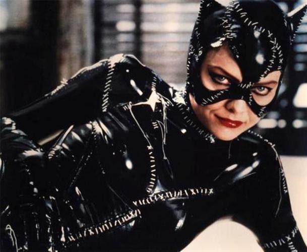 Jak s námi ženy mávají Herečka Michele Pfeifer jako Catwoman ve filmu Batman