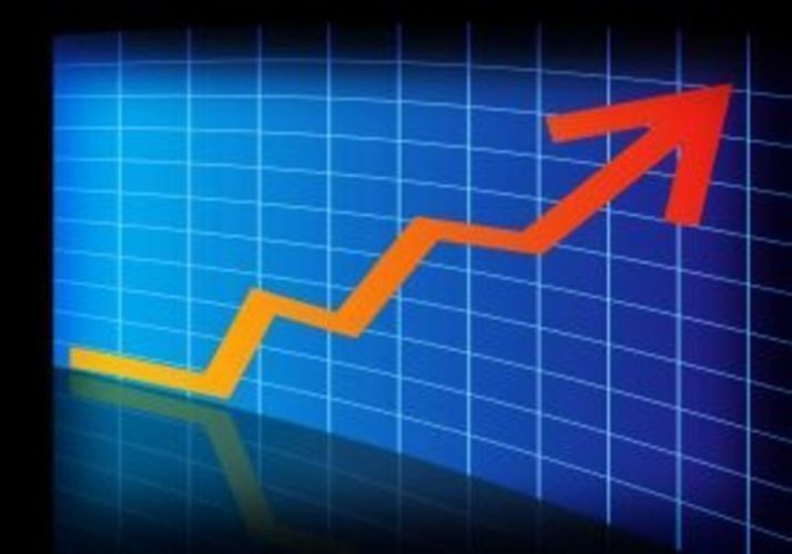 Aby firma fungovala Fotografie grafu se stoupající křivkou