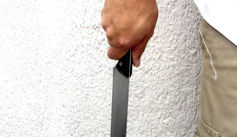 Fotografie nože v ruce