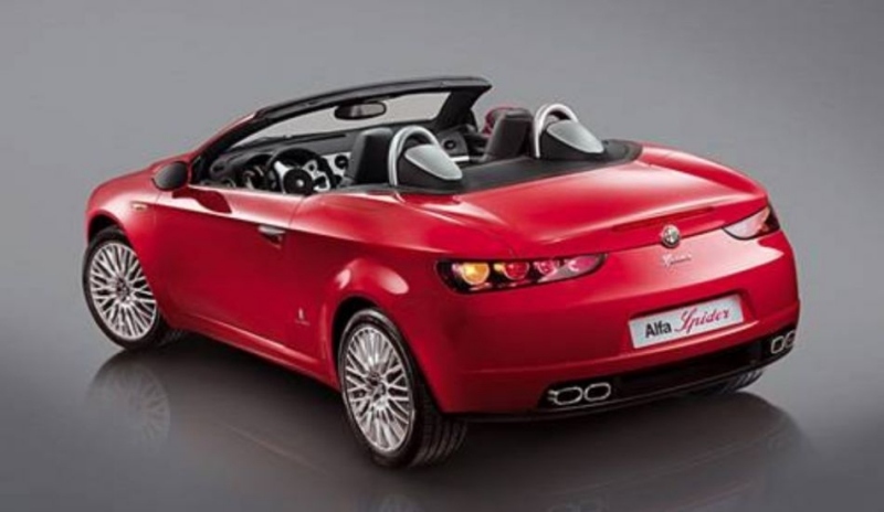 Osobní automobil Alfa Romeo GTV červené barvy