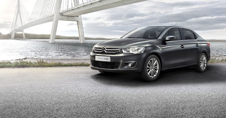 Citroën C – Elysée - mazel do garáže  Fotografie osobního automobilu značky Citroën C – Elysée