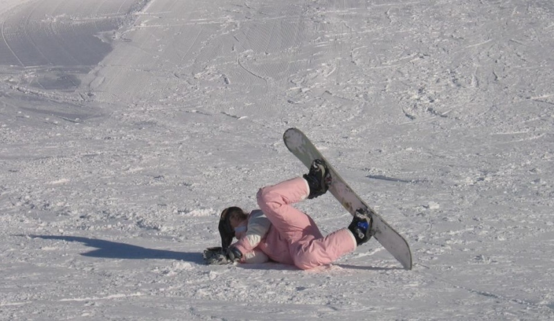 Pádům se při lyžování nevyhnete