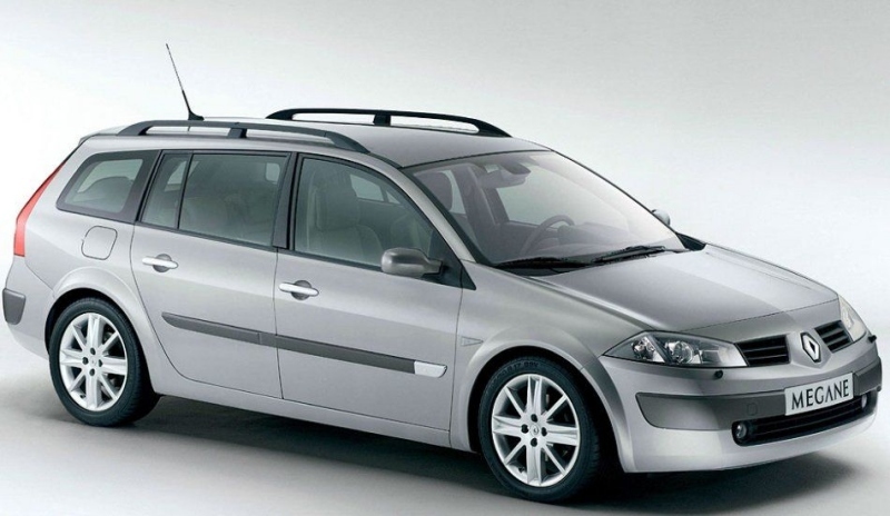 Osobní automobil Renault Megane Grandtour 1,9 dCi vás zaujme nejen svým zevnějškem, ale především komfortem a pocitem bezpečí.