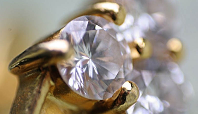 Fotografie prstýnku s kamenem