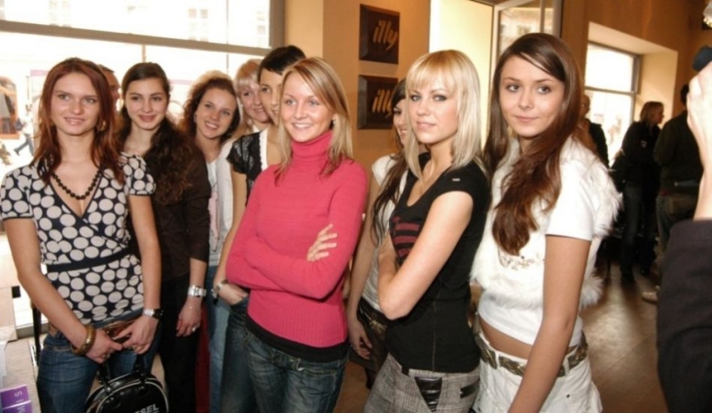 Finalistky soutěže Miss Junior 2006.