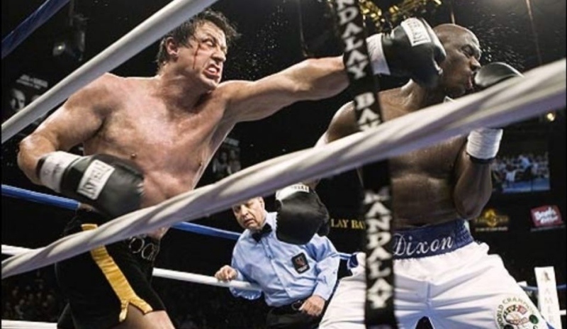 Herec Sylvester Stallone v roli Rockyho Balboy