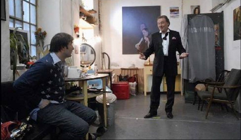 Snímek z filmu Nestyda