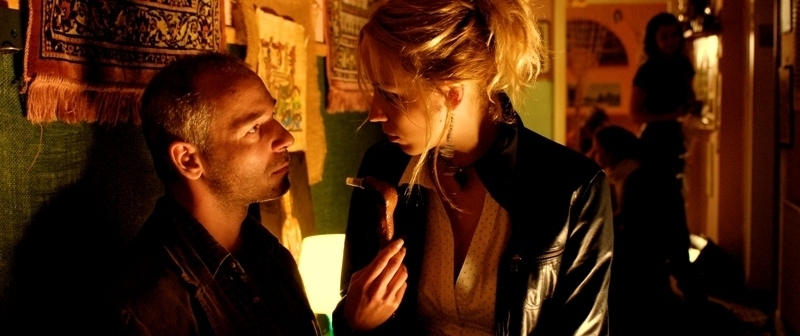 Fotografie z filnu Kawasakiho růže