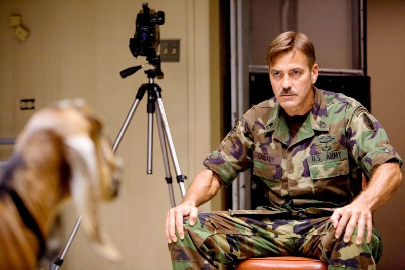 Ukázka z filmu Muži, co zírají na kozy