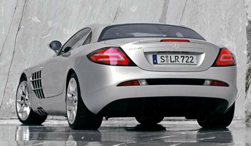 Mercedes Benz SLR McLaren