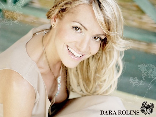 Dara Rolins Dara Rolins s úsměvem na tváři