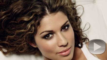 Victoria se svůdným pohledem