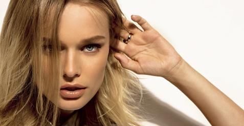 Helena Houdová česká topmodelka nahá bojuje za práva dětí i zvířat