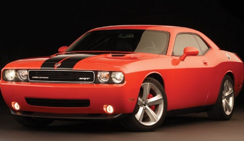 Automobil Dodge Challenger SRT8