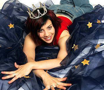 Aneta Langerová s korunkou na hlavě