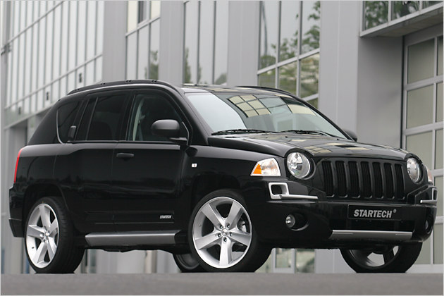 Pohled na vůz Jeep Compas