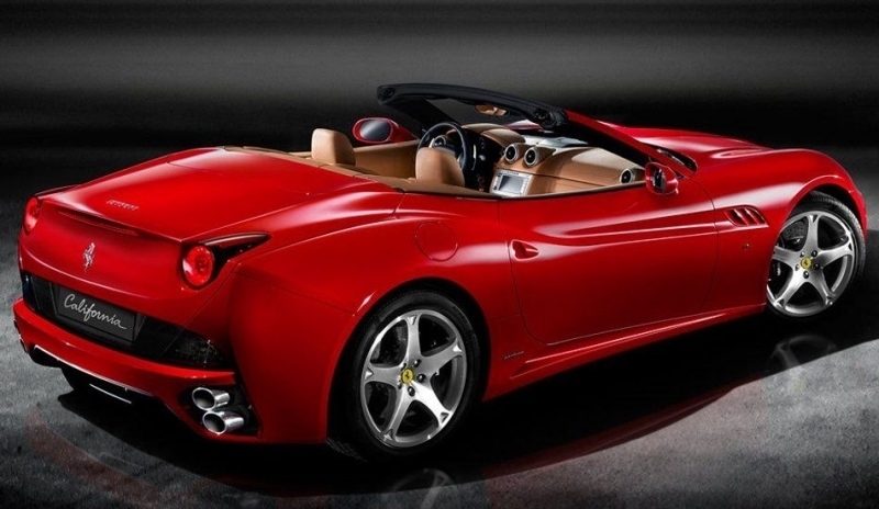 Osobní automobil Ferrari California