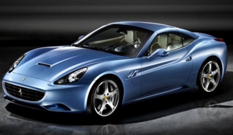 Sportovní automobil Ferrari California