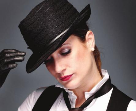 Lenka Zahradnická s kloboukem na hlavě