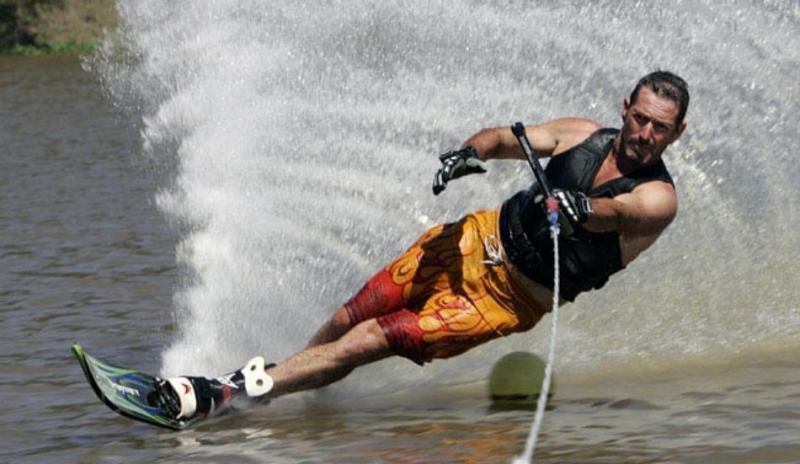 Snímek zobrazující vodní slalom